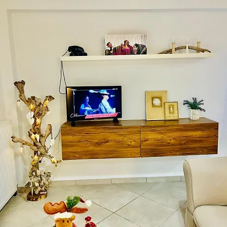 Nadia's White Loft Apartment